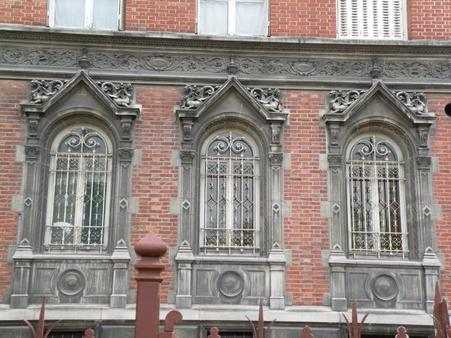  jolies fenêtres, rue Argence